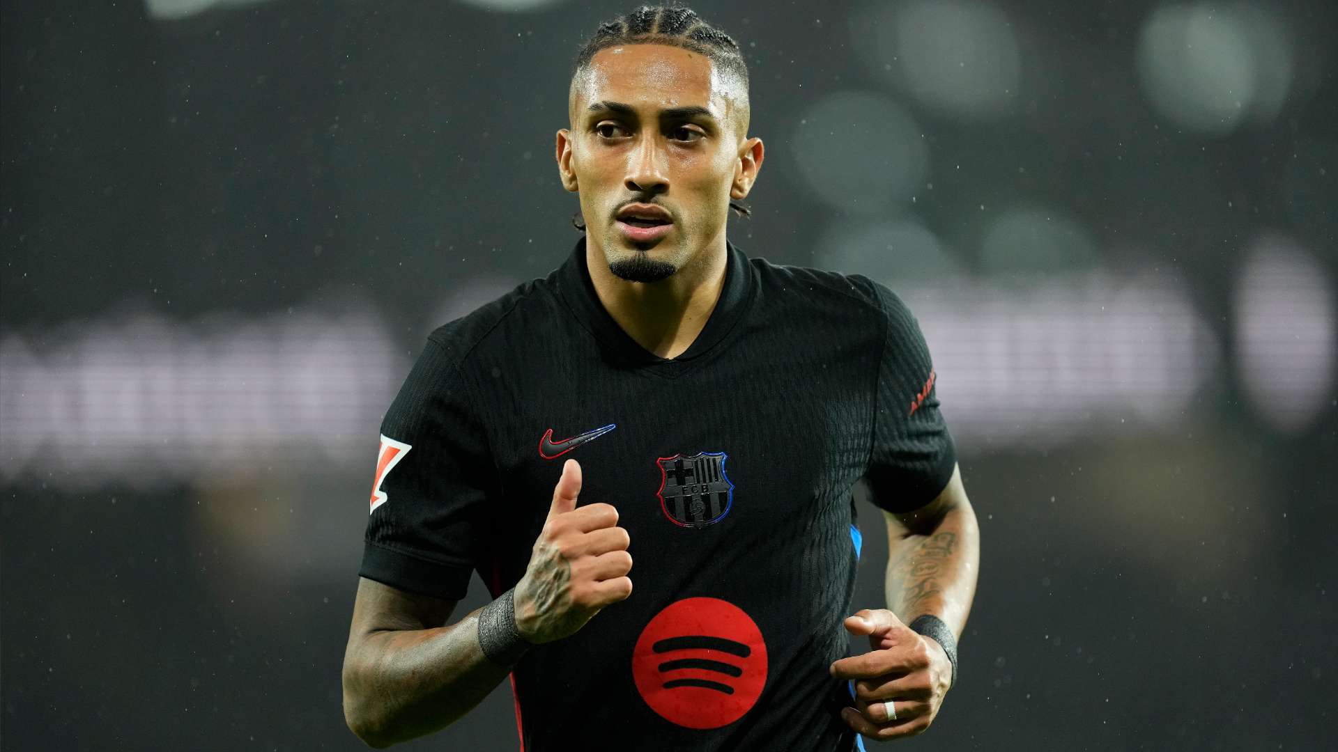 务状况与球 务状况与球